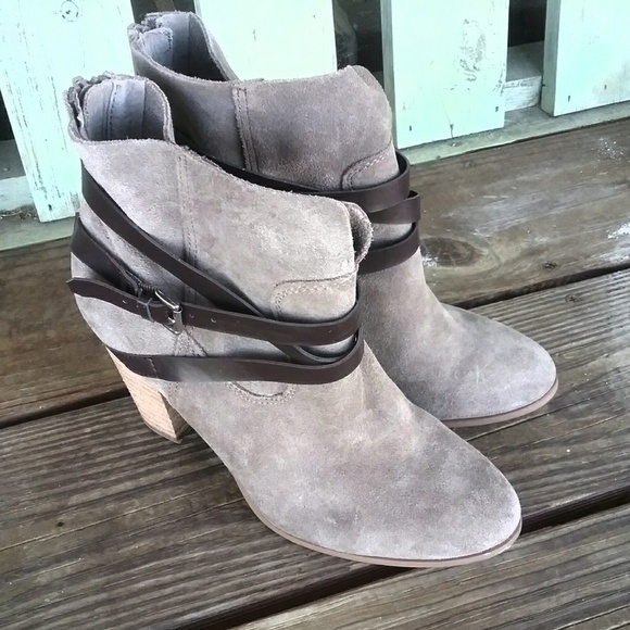 Carlos Santana Booties - Picture 1 of 5